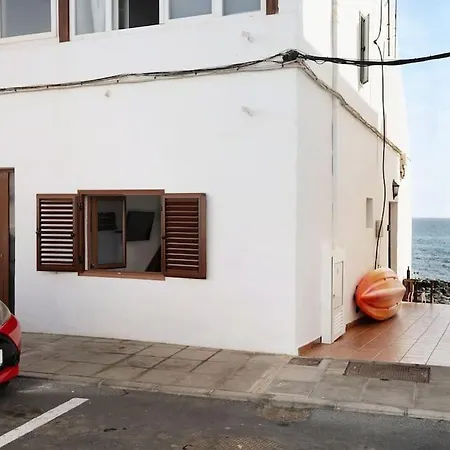Casa Luisa Anclada Frente Al Mar Arrieta (Lanzarote)