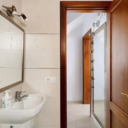 Casa Luisa Anclada Frente Al Mar Arrieta (Lanzarote)