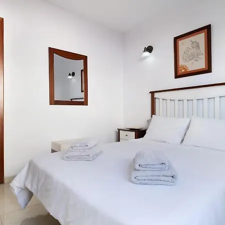 Casa Luisa Anclada Frente Al Mar * Arrieta (Lanzarote)