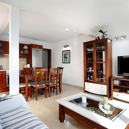 Casa Luisa Anclada Frente Al Mar * Arrieta (Lanzarote)