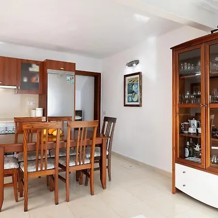 Casa Luisa Anclada Frente Al Mar أرايتا